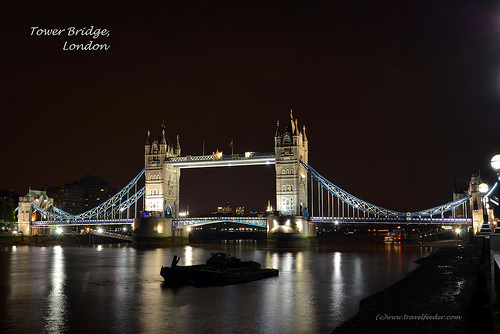 tower bridge at night